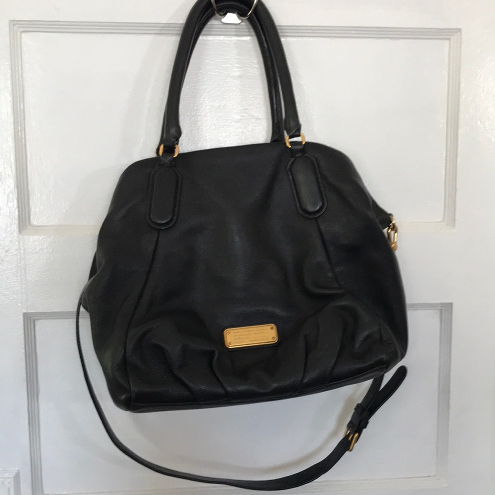 Marc Jacobs leather hobo in excellent condition!